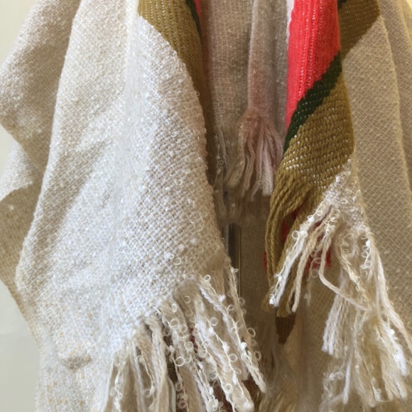 Wool Handwoven Shall by Churchill - Picture 2 of 5